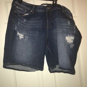 Toride Shorts